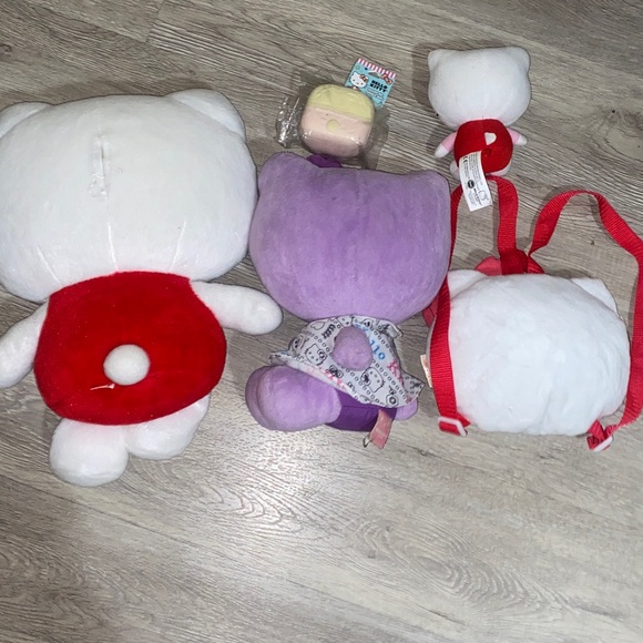 Hello Kitty stuffed animals Purple white multi colored and small Backpack lot - Picture 6 of 14